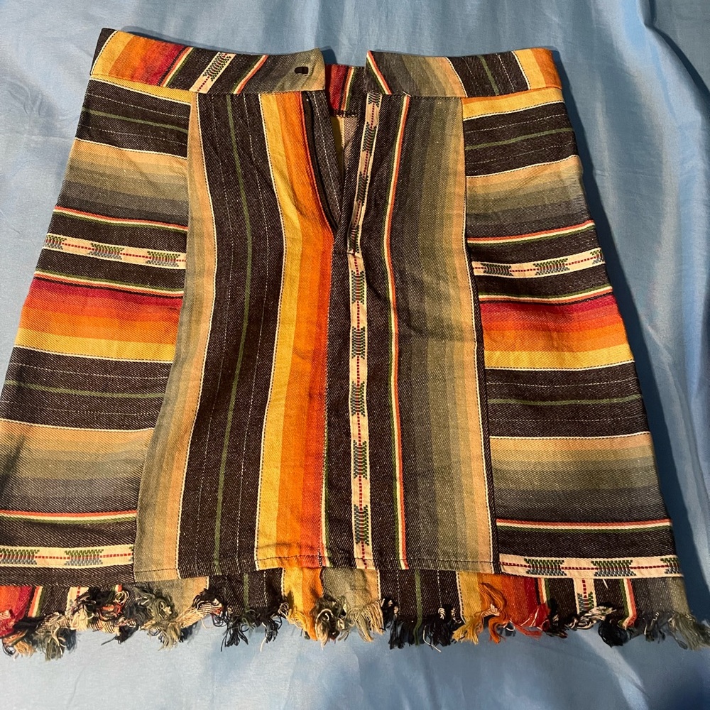 AZTEC SKIRT. SIZE: S